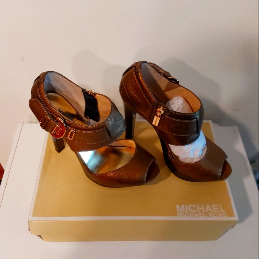 Michael Kors Shoes - JAMESPORT SLING HEELS